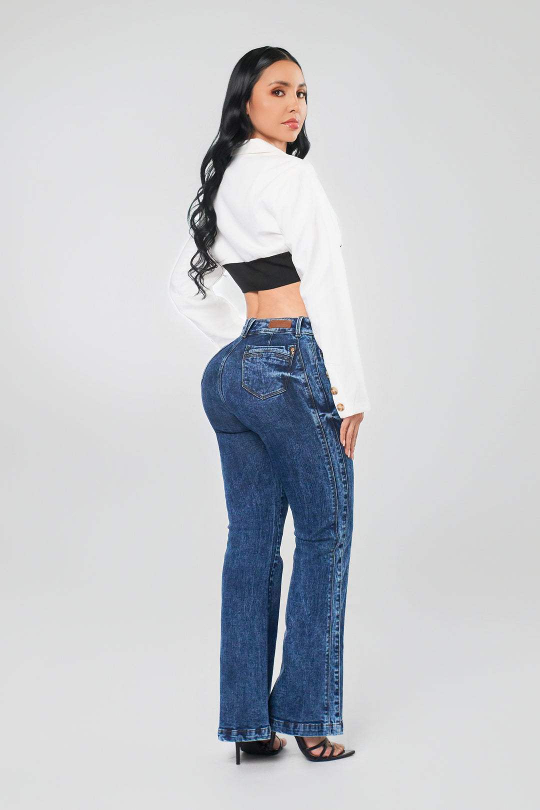 MID-RISE STRAIGHT JEAN 6879