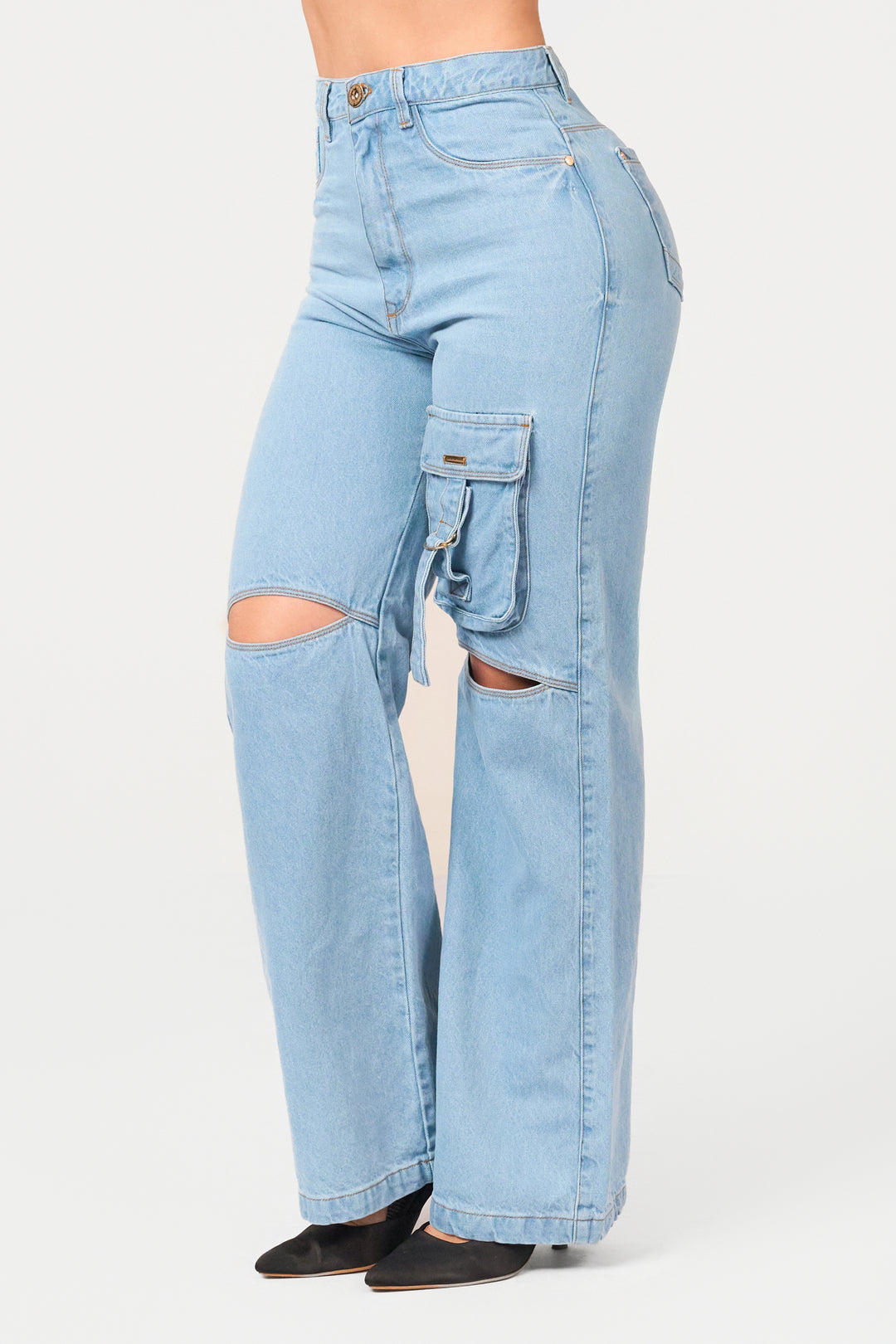 light blue wide-leg jean perfectly blends urban style with comfort