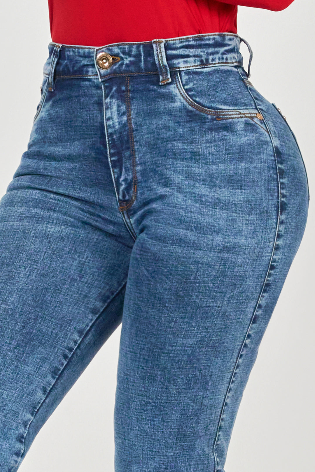 HIGH-RISE STRAIGHT JEAN 6889