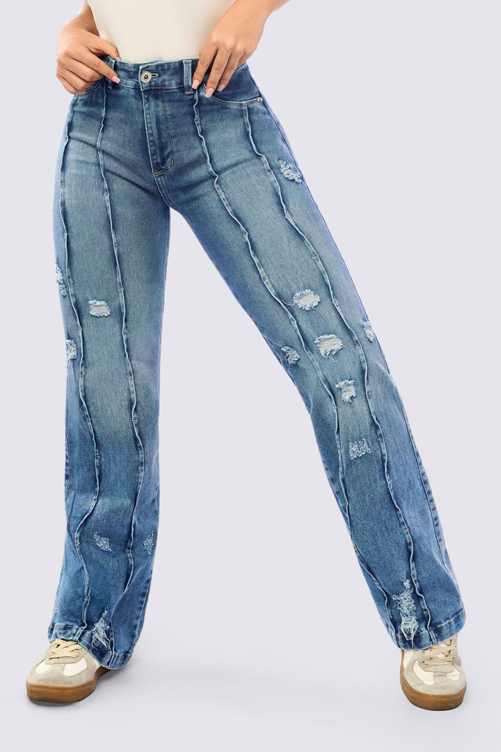 JEANS WITH EMBOSSED EXTERNAL STITCHING 7102