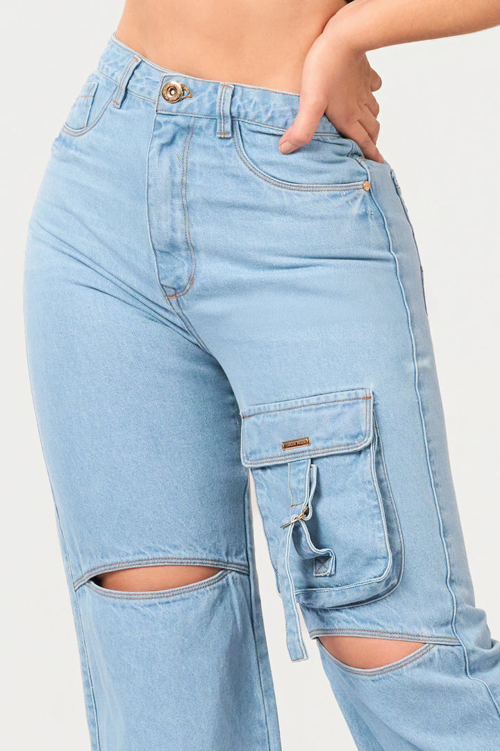 LIGHT BLUE WIDE LEG JEANS 7028