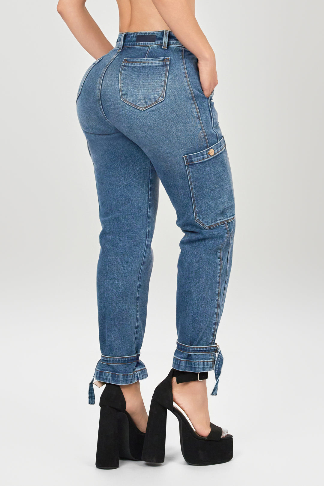 BLUE MID-RISE JEAN 6888