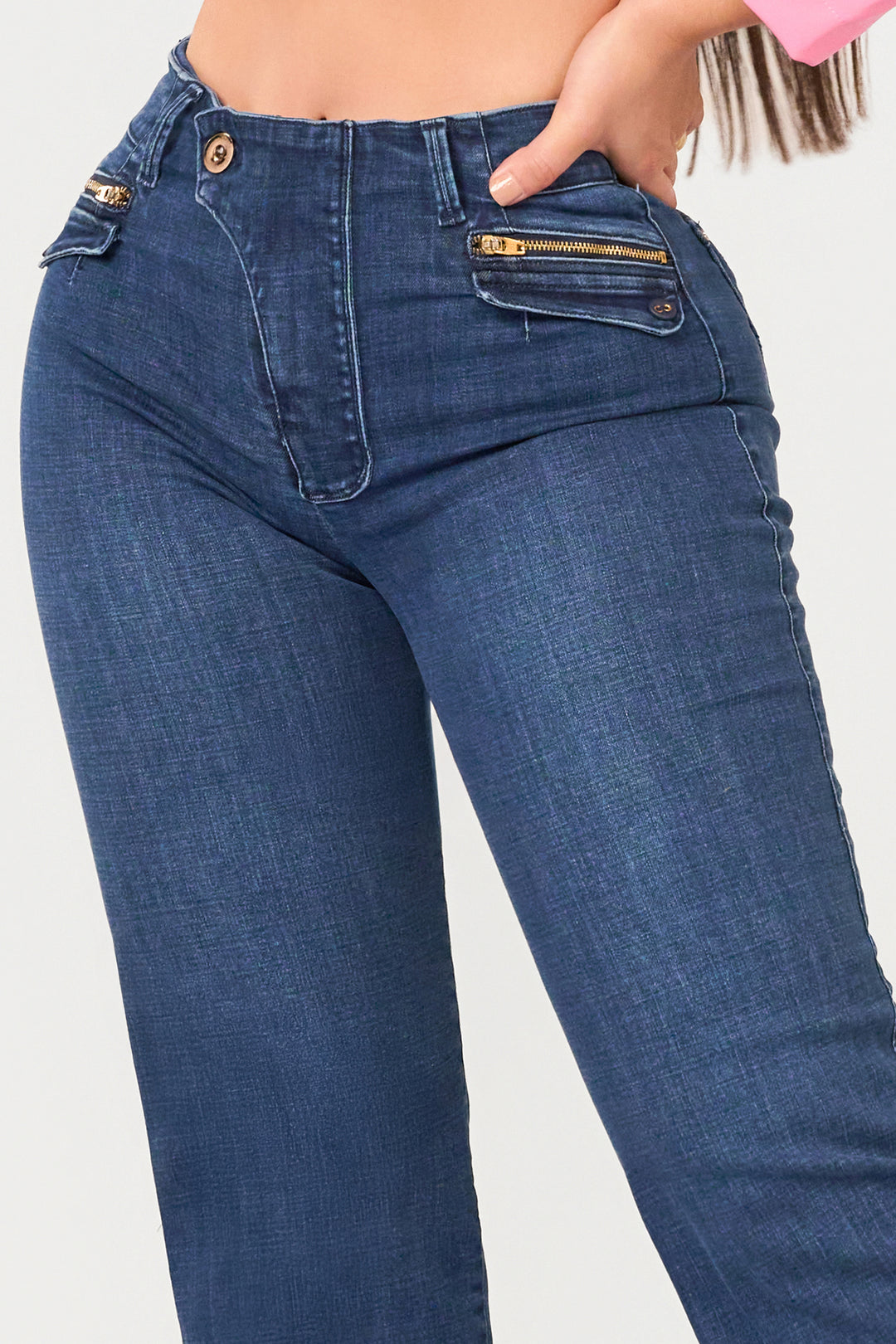 MID-RISE STRAIGHT JEAN 7017
